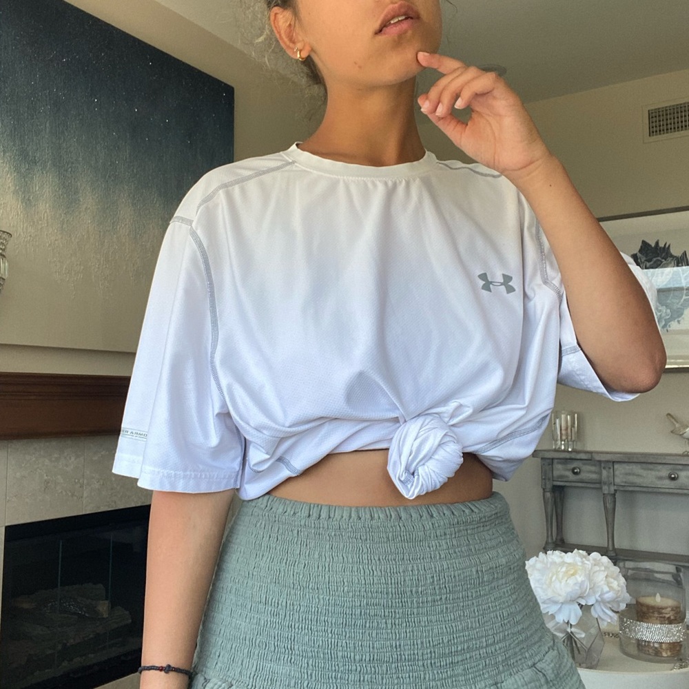 UNDER ARMOUR TEE SHIRT